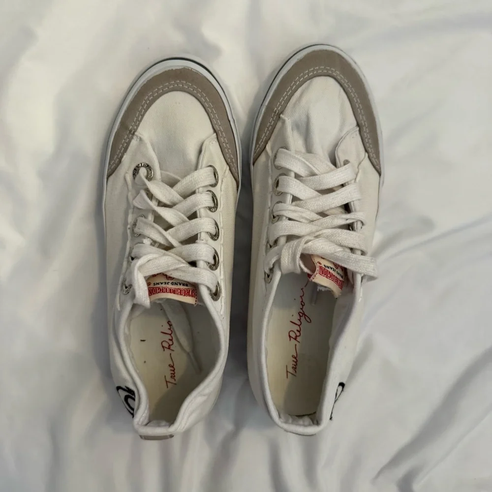 EUC Y2K Vintage True Religion Canvas and Suede Low-top Lace Up Sneakers